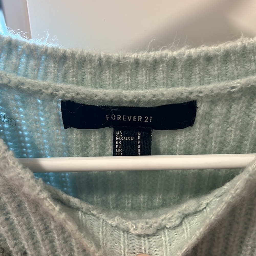 Sweater - Picture 3 of 4
